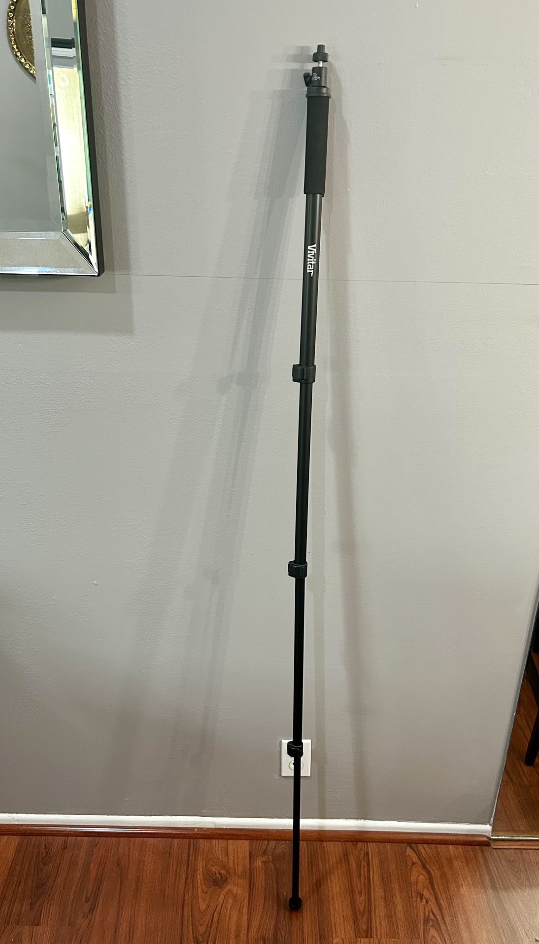 Vivitar - Monopod + Carry Bag