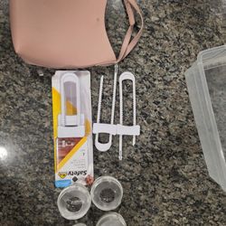 Child Locks And Purse