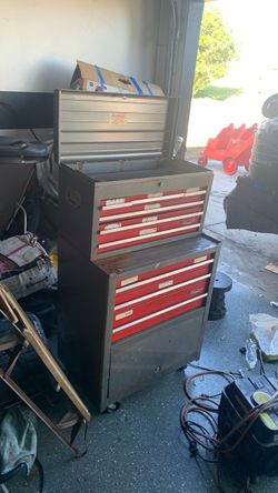 Craftsman heavy duty toolbox, double Craftsman heavy duty toolbox, double
