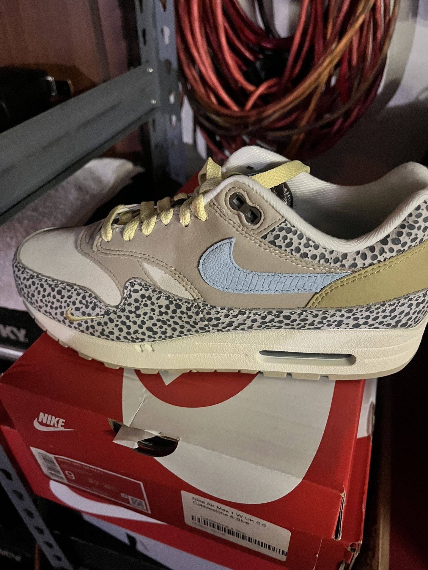 Air max 1 yellow deals safari