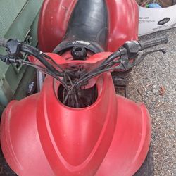 Tengo Esta Moto No Tengo Los Papeles No Es Robada 100Asi Como Esta 