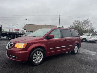 2016 Chrysler Town & Country