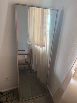 Floor mirror