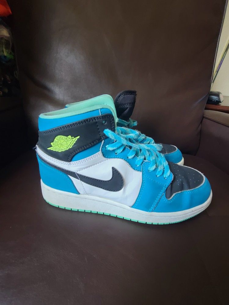 Nike Air Jordan 1 Retro High Blue Lagoon