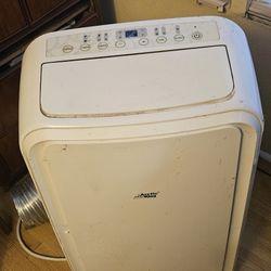 Artic King Portable Heat And Air Conditioner 