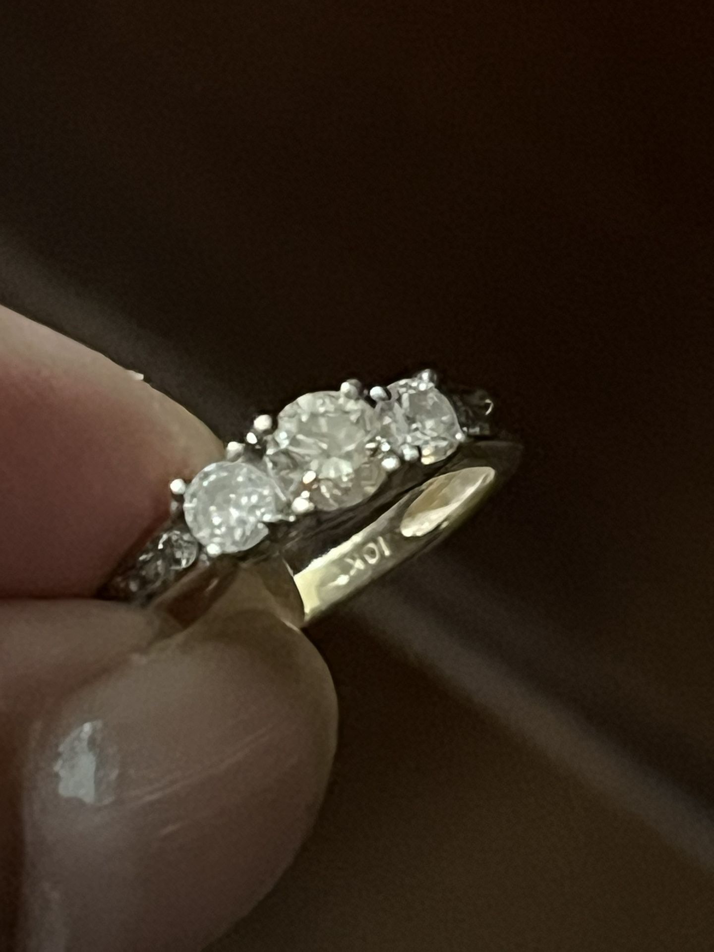 10 Karate Diamond Ring 9 Diamonds 6 Small Ones 3 Medium