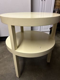 Round Table 