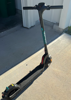 GOTRAX APEX PRO Electric Scooter - 15.5 MPH - Good Condition