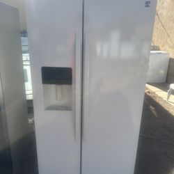 Kenmore White Side By Side Refrigerator For Sale $250 Or Best Offer