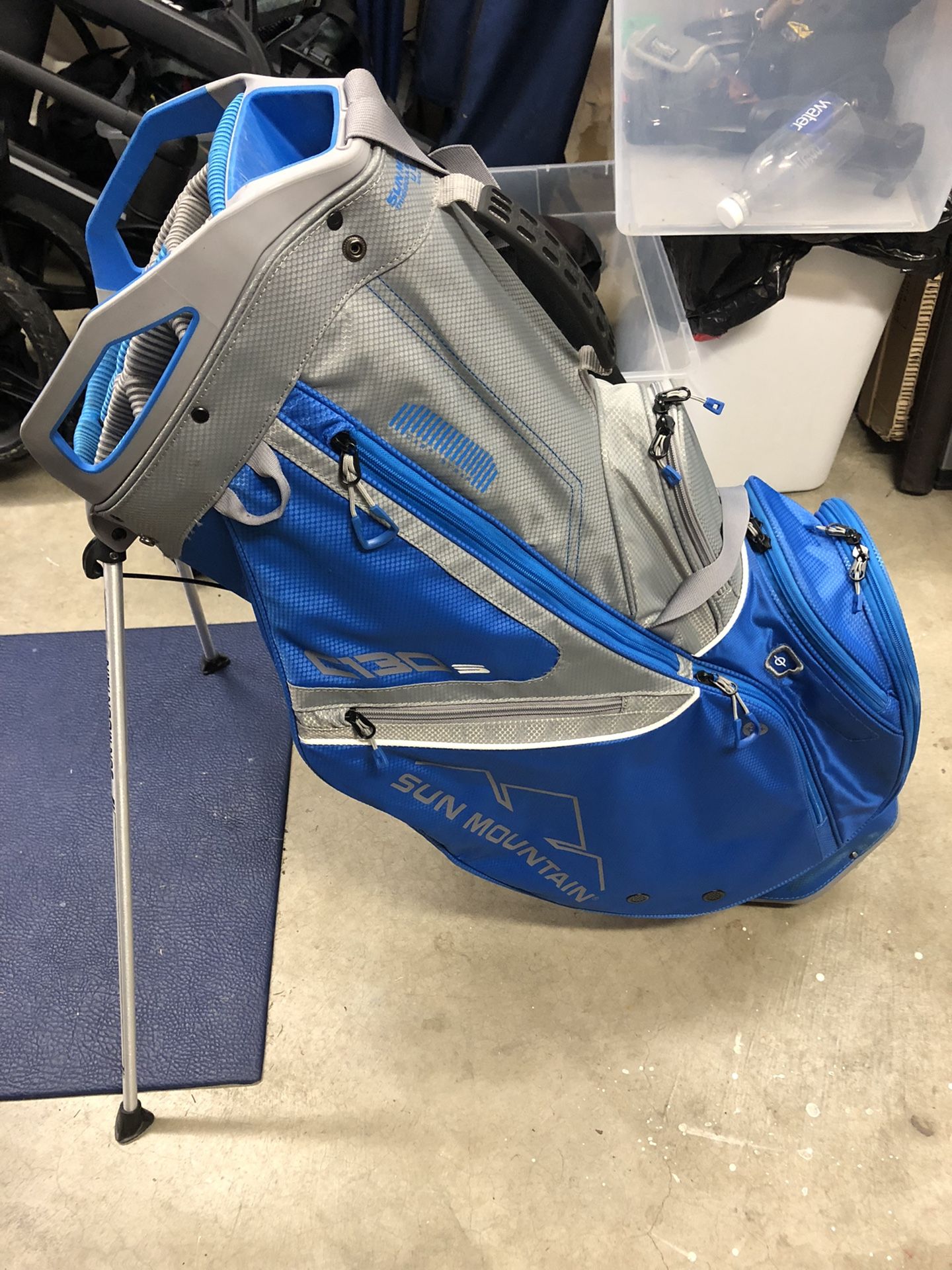 Sun Mountain Golf Bag With Stand C-130