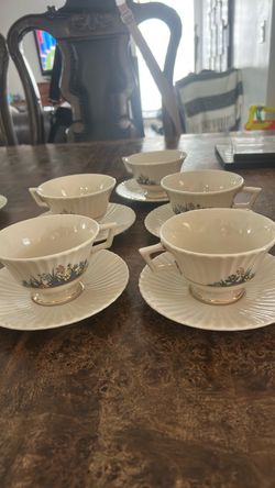 Vintage Floral Tea Cups and Saucers Set of 5