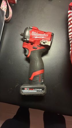 Milwaukee M12 FUEL Stubby Impact Wrench open trade snap on or matco tools