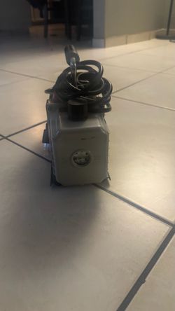 Pittsburgh 3CFM 2 stage vacuum pump