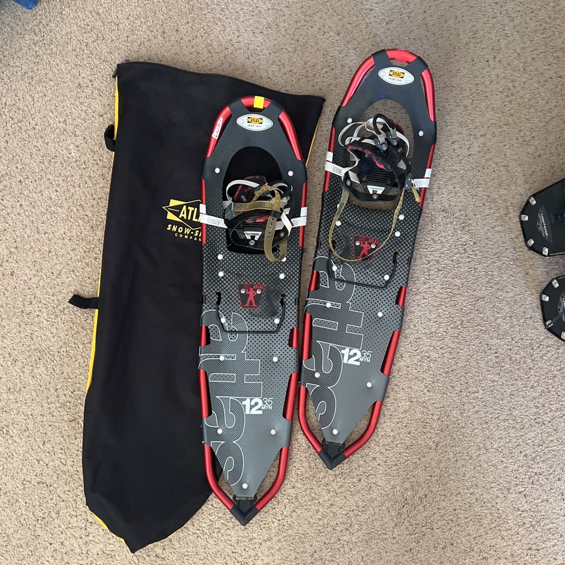Atlas Snowshoes (and Bag) 
