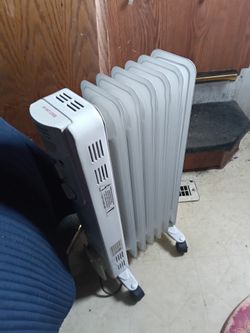 Costway Oil Filled Radiator Heater