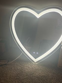 Heart light up large mirror