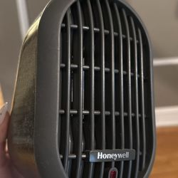 Honeywell Desktop Mini Space Heater