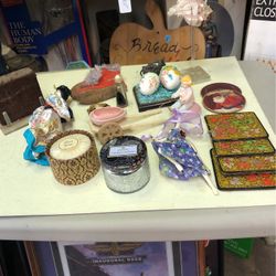 Vintage Collectibles Lot