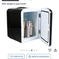 Frigidaire Mini Portable Compact Personal Fridge Cooler