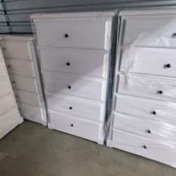 Chest With 5 And 6 Drawers 300 Each
