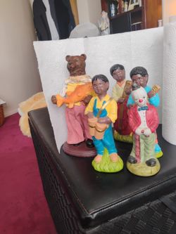 ceramic clown figures