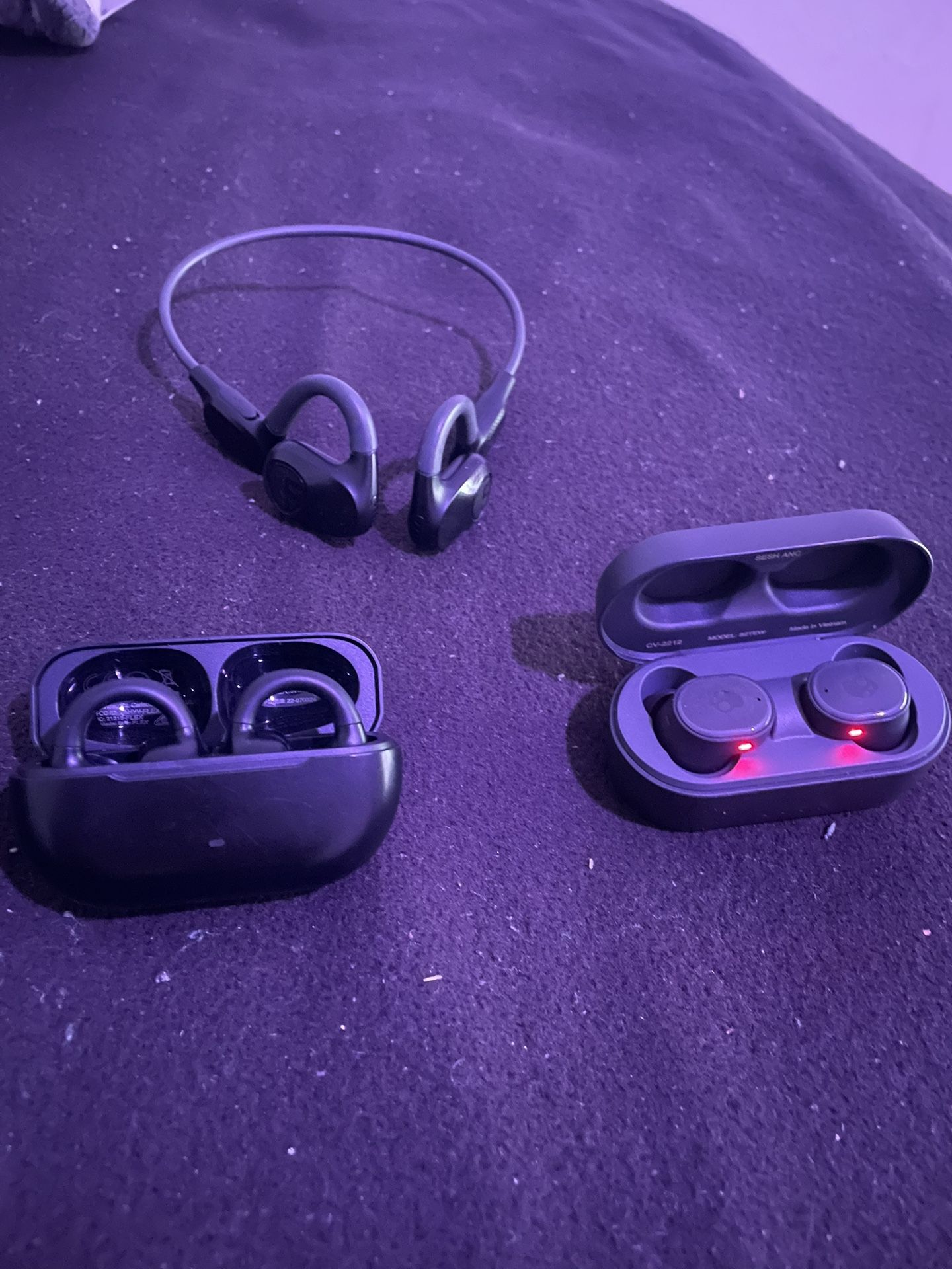 Jlab Skullcandy SoundPEATS Bluetooth Headphones