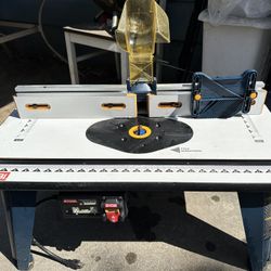 Table Whit Router Incluided