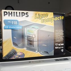 Philips MC118 CD Micro System, AM/FM, Dynamic Bass, Compact Silver/Blue