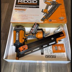 RIDGID Pneumatic 21-Degree 3-1/2 in. Round Head Framing Nailer
