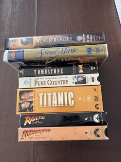 Movies (8) VHS Tapes