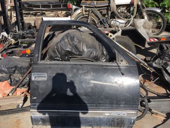 1995chevy extended cab doors, Fender’s bumpers etc