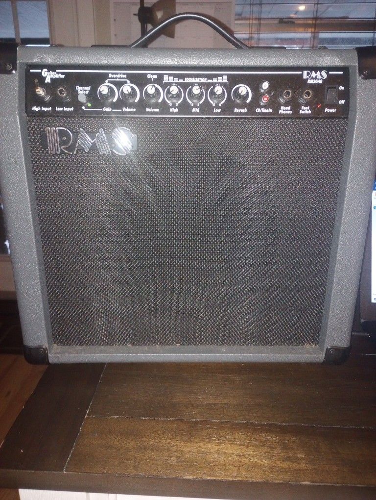 RMS Guitar Amplifier