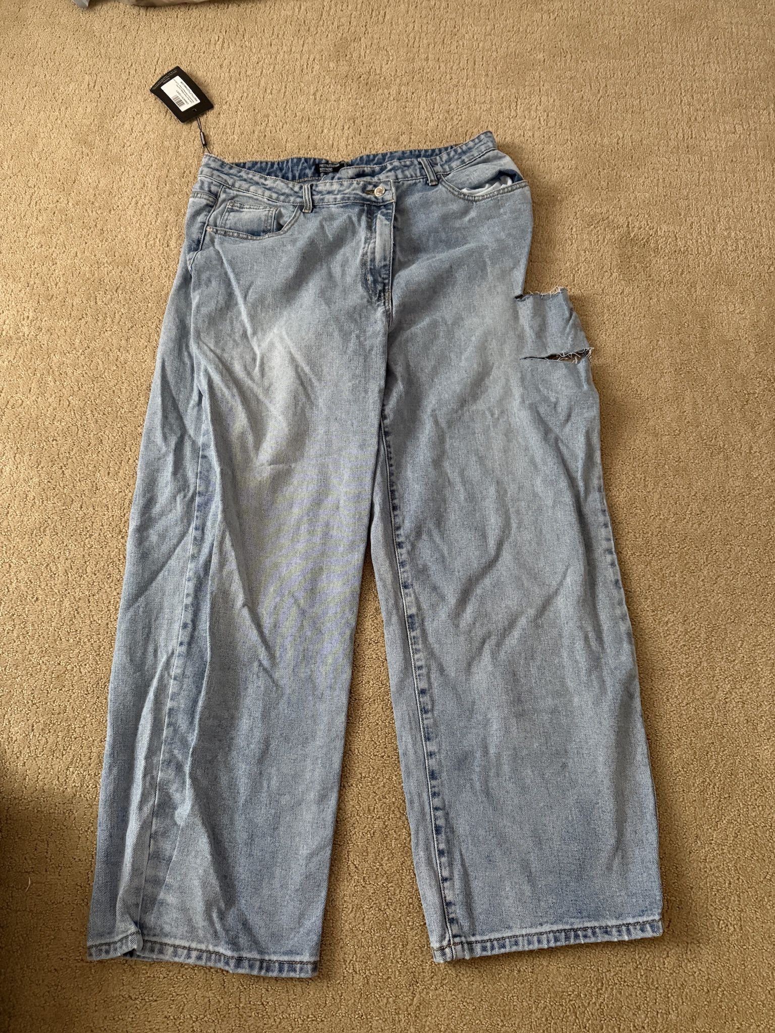 PrettyLittleThing Asymmetric Waistband Baggy Jeans