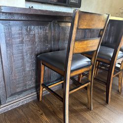    Counter stool