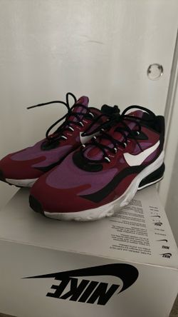 Nike Women's Air Max 270 React