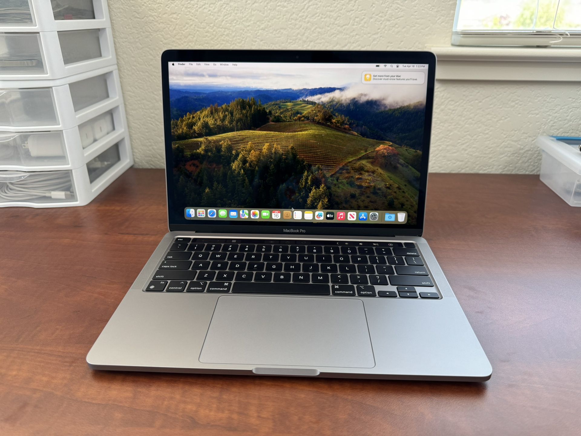 Apple MacBook Pro 13 Inch M2 2022