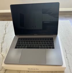 Apple MacBook Pro 15" (2019) - 8-Core i9 / 16GB / 512GB SSD (Battery Needs Service)
