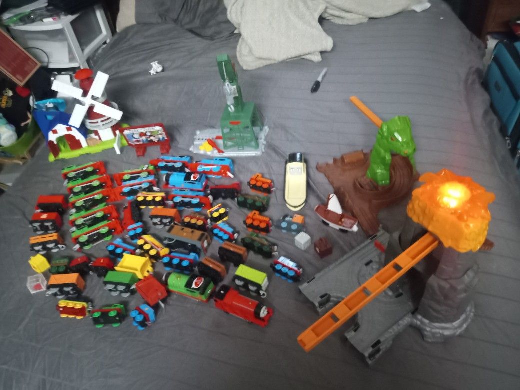 Thomas The Train Huge Lot !!