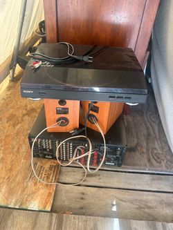 Sony Turntable with Yamaha Receiver and TEAC Speakers