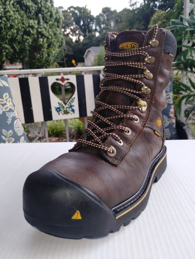 (Size-9.5) Men's, Great Shape, 8" Keen Abitibi Steel Toe Work Boots Waterproof
KEEN.Dry