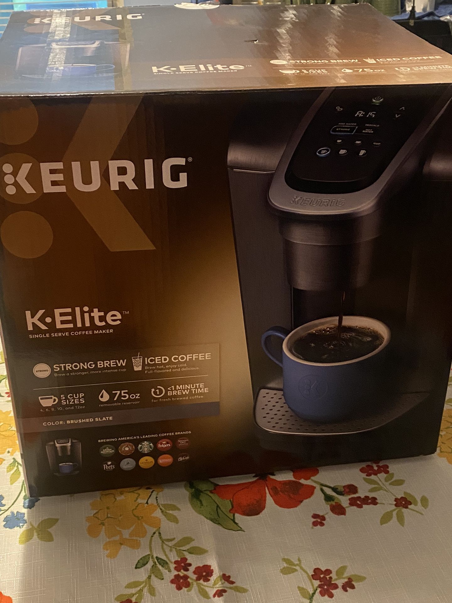 KEURIG Coffee Maker 