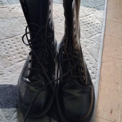Dr Martens 