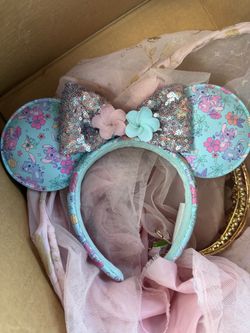2026 Disney Parks Stitch & Angel Hibiscus Spring Minnie Ear Headband Ears used