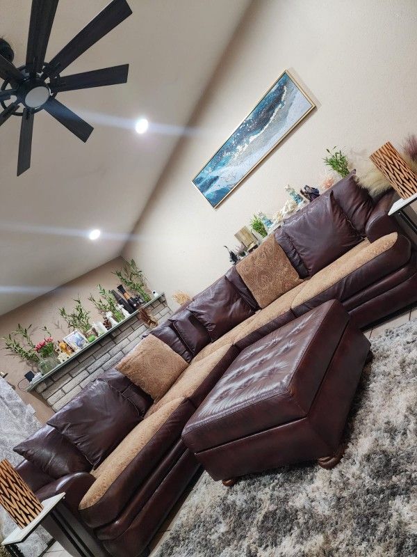 Huge Sofa Sectional Couch 100% REAL LEATHER Super Comfy In Very Good Conditionππ₯³ ππ FREE DELIVERY ππ₯³π