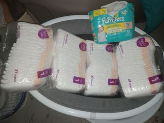 125 Diapers, size 1 New