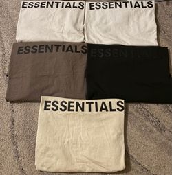 Essentials t shirts bundle size m
