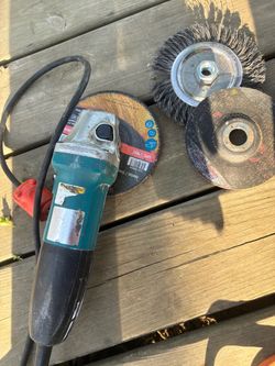 Makita grinder