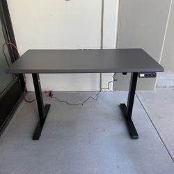 Brand New Standing Desk Rising Desk Riser Electric Desk Motorized Height Adjustable Computer Desk