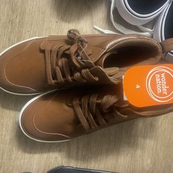 New shoes, size 4