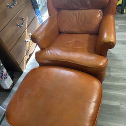 Leather Chair & Ottoman Thick Leather Orange/ Tan Color. Real Nice Shape